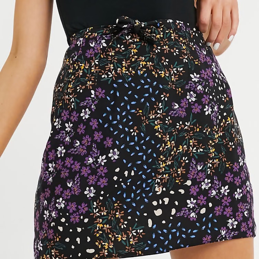 Wrap Floral Black and Purple Skirt